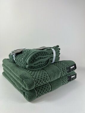 DKNY Bath Towel Set Green Soft Plush Cotton Quick Dry Zero Twist Set of 8 NEW